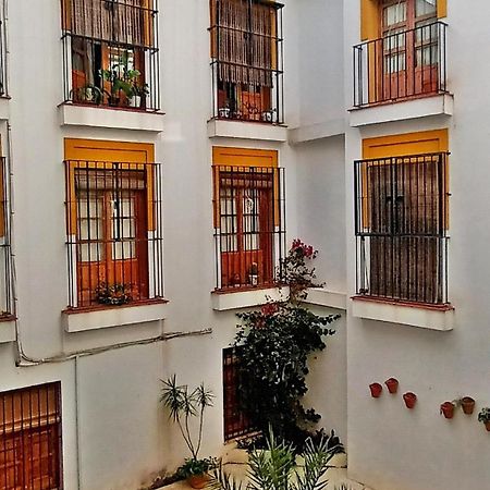 Historia Y Tradicion - Sevilla Desde Dentro. Exterior photo